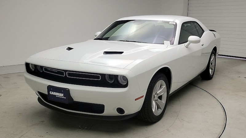 2023 Dodge Challenger SXT Hero Image