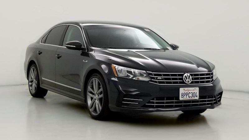 2017 Volkswagen Passat R-Line Hero Image