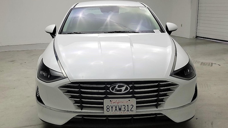 2022 Hyundai Sonata SE 2