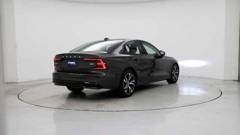 2024 Volvo S60 B5 Plus 8