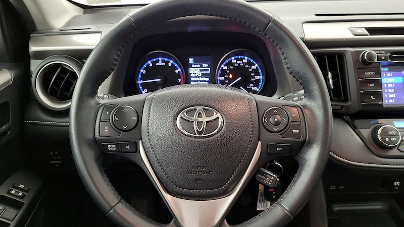 2018 Toyota RAV4 XLE 10