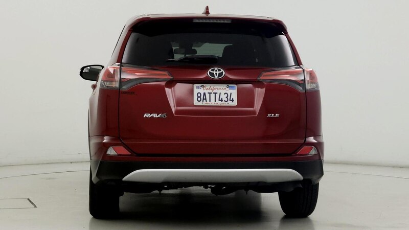 2018 Toyota RAV4 XLE 6