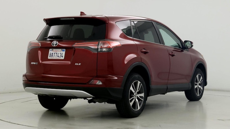 2018 Toyota RAV4 XLE 8