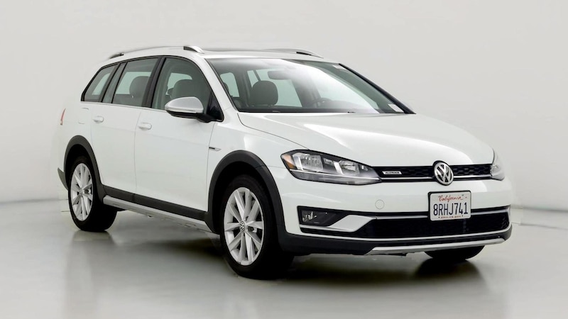 2019 Volkswagen Golf Alltrack SE Hero Image