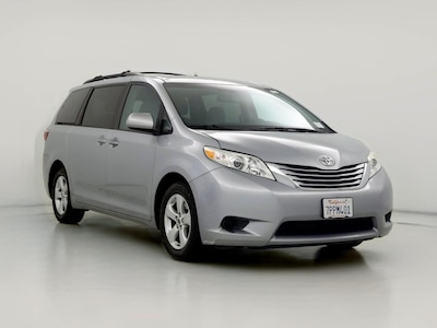 2015 Toyota Sienna LE -
                Costa Mesa, CA