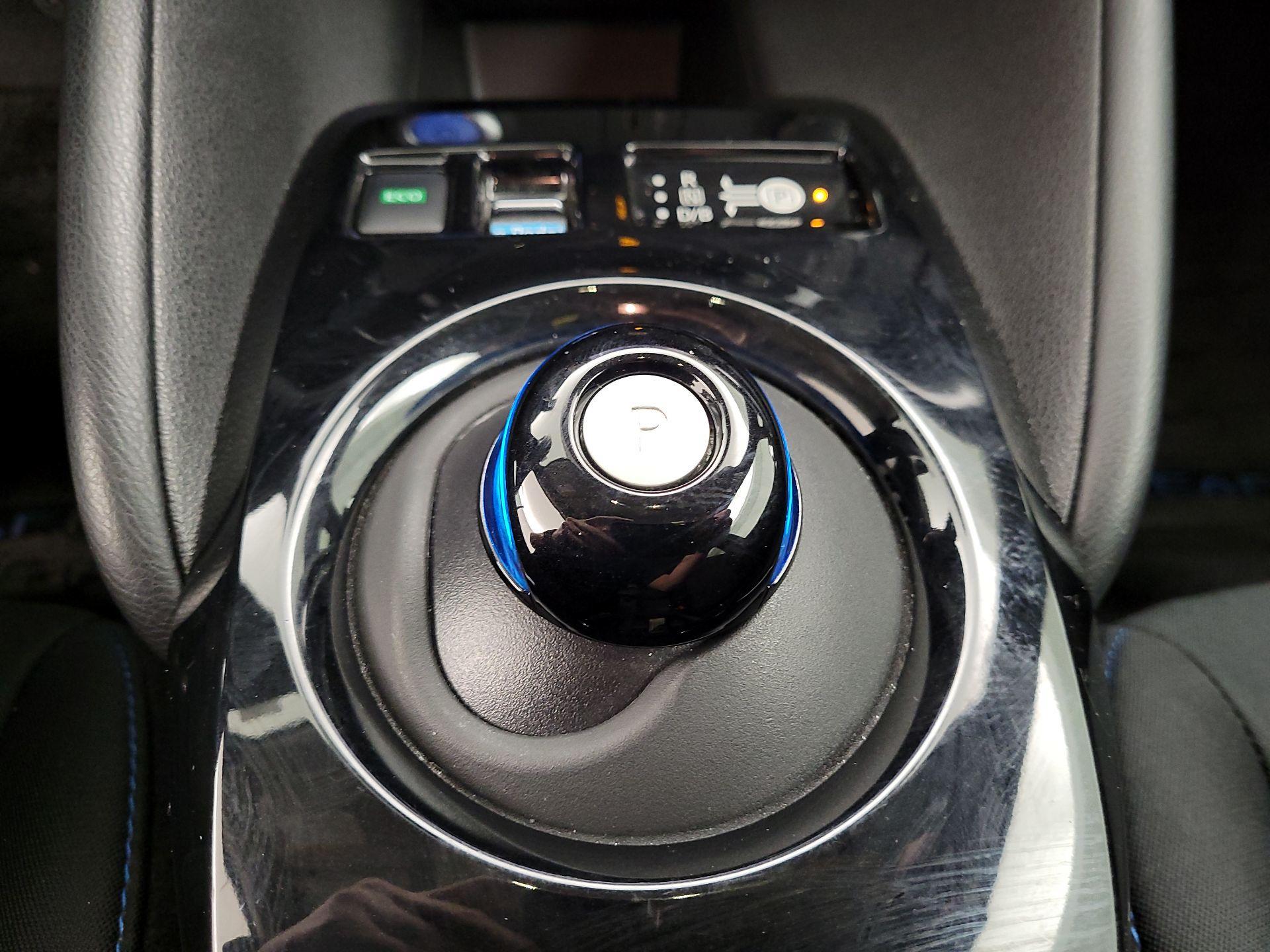 Thumbnail: 2020 Nissan Leaf - 18