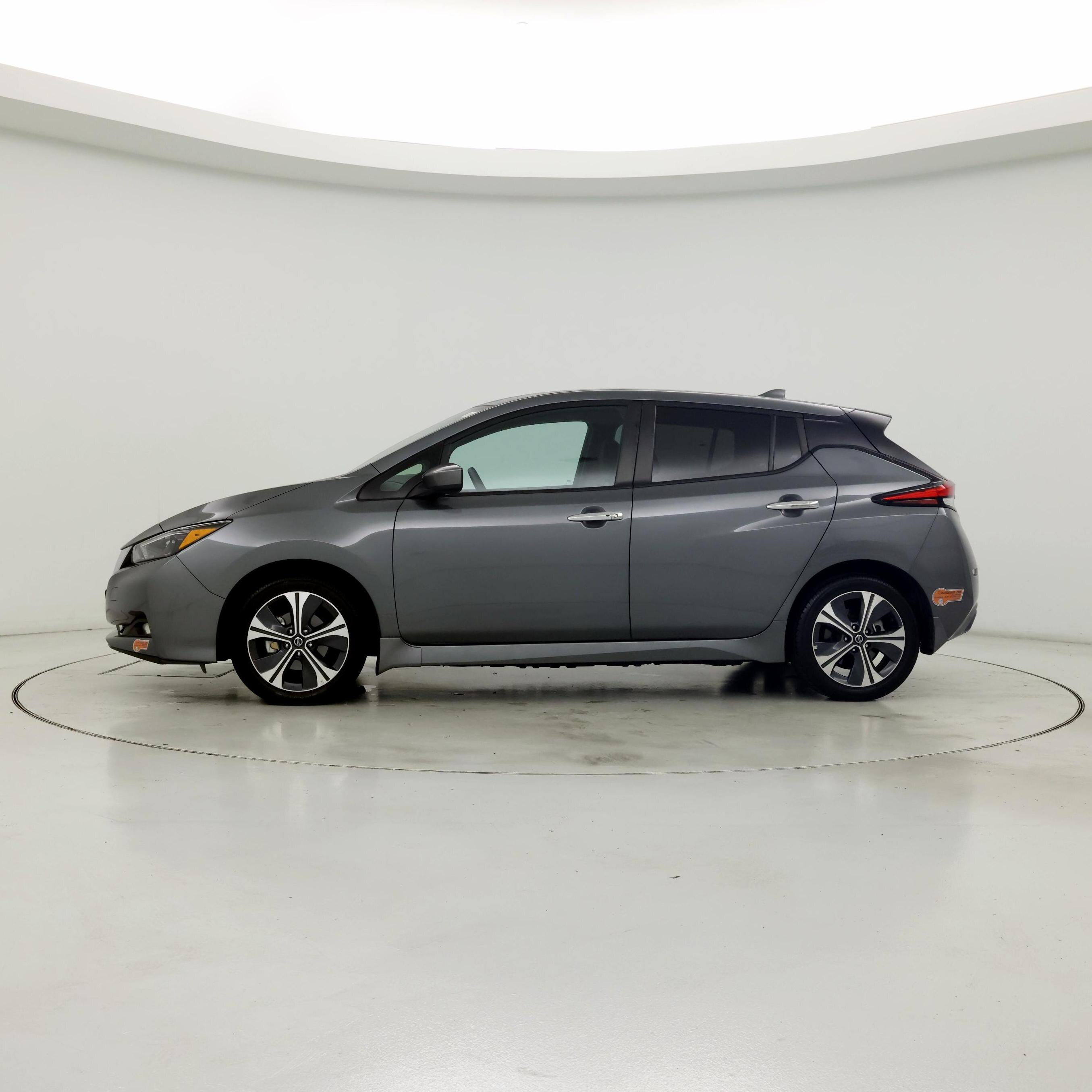 Thumbnail: 2020 Nissan Leaf - 3
