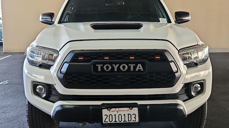 2021 Toyota Tacoma TRD Off-Road 2