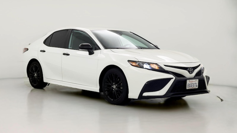 2021 Toyota Camry SE Hero Image