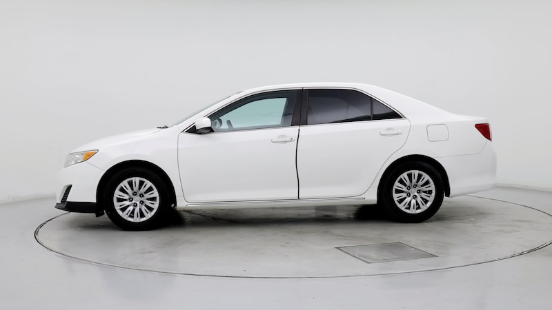 2013 Toyota Camry LE 3