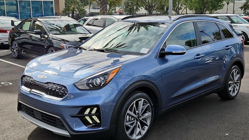 2022 Kia Niro Touring 3