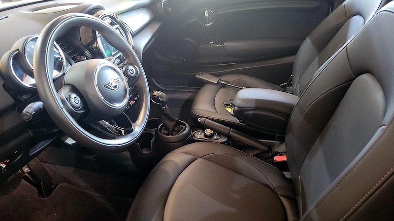 2019 MINI Cooper  9