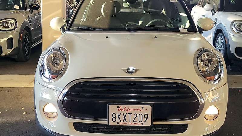 2019 MINI Cooper  2