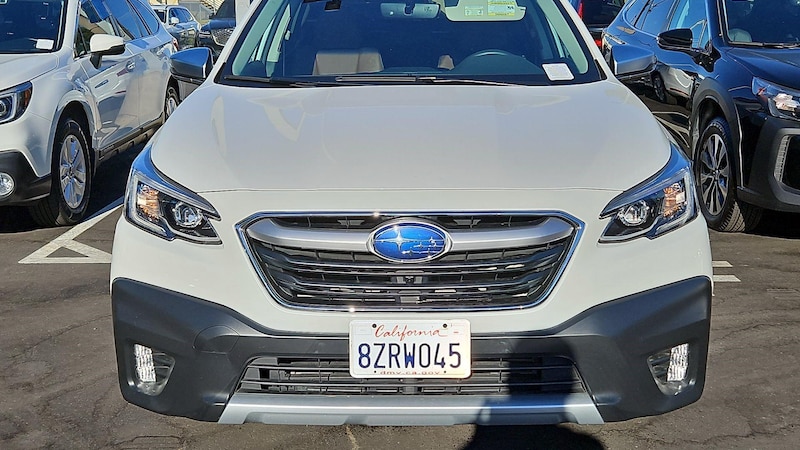 2022 Subaru Outback Touring 2