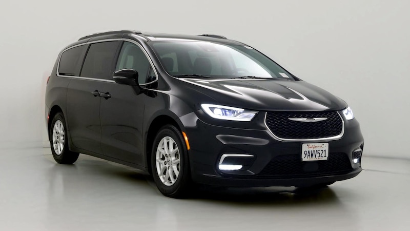 2022 Chrysler Pacifica Touring L Hero Image