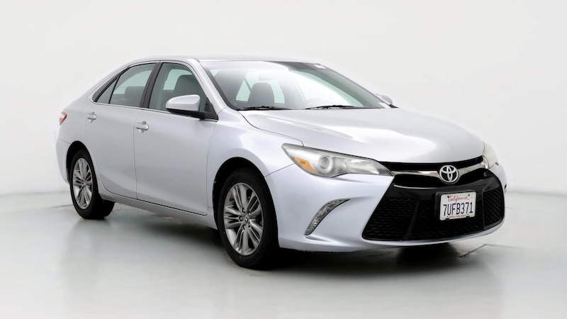 2017 Toyota Camry SE Hero Image