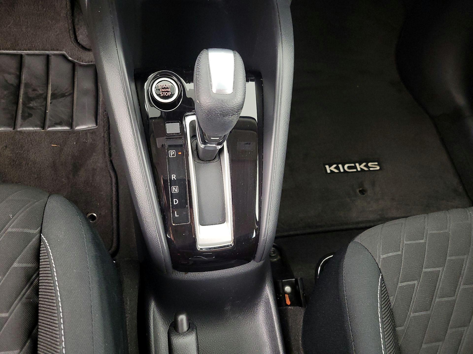 Thumbnail: 2021 Nissan Kicks - 15