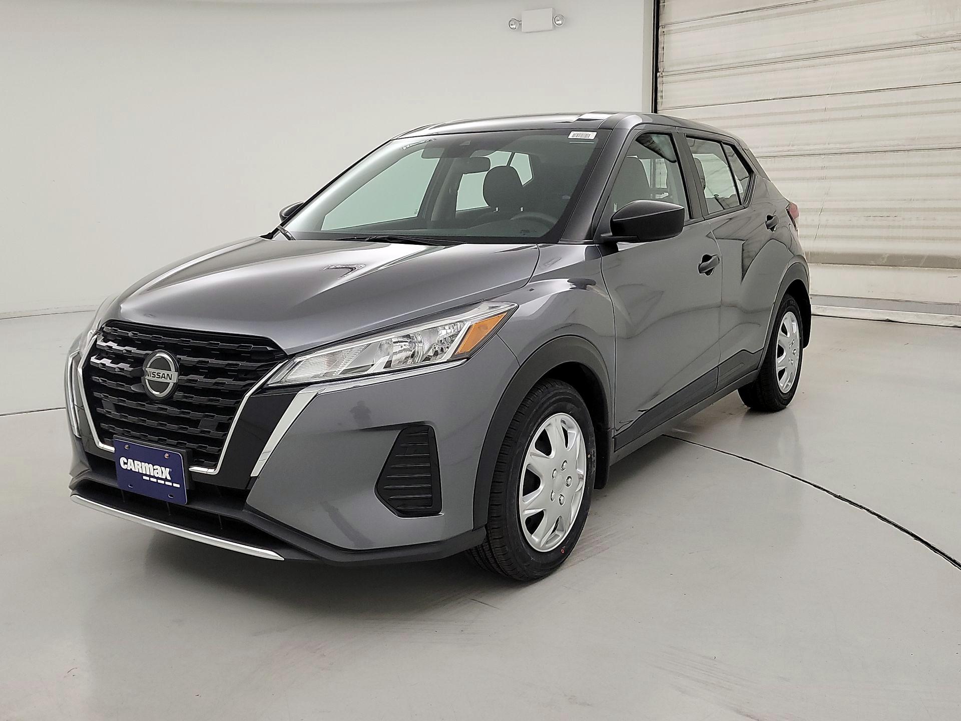 Thumbnail: 2021 Nissan Kicks - 3