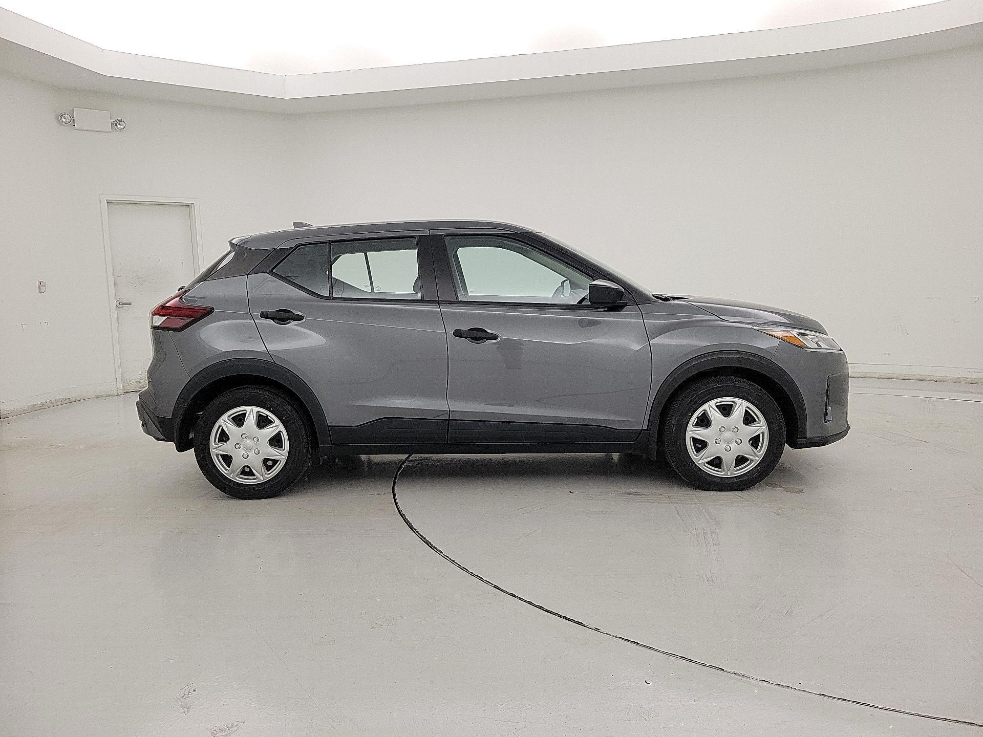 Thumbnail: 2021 Nissan Kicks - 4