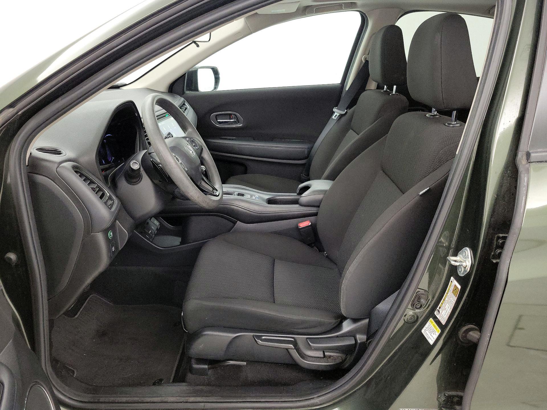Thumbnail: 2016 Honda HR-V - 11