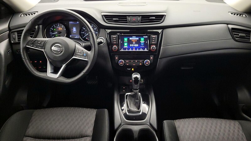 2019 Nissan Rogue SV 9