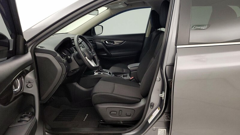 2019 Nissan Rogue SV 11