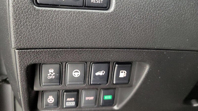 2019 Nissan Rogue SV 13