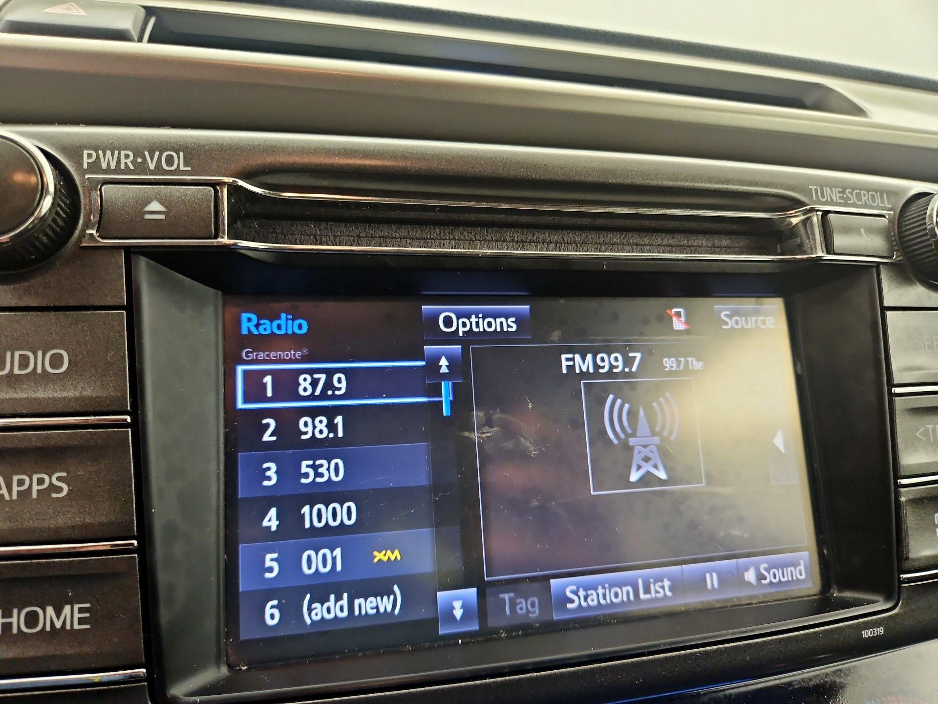 Thumbnail: 2015 Toyota RAV4 - 15