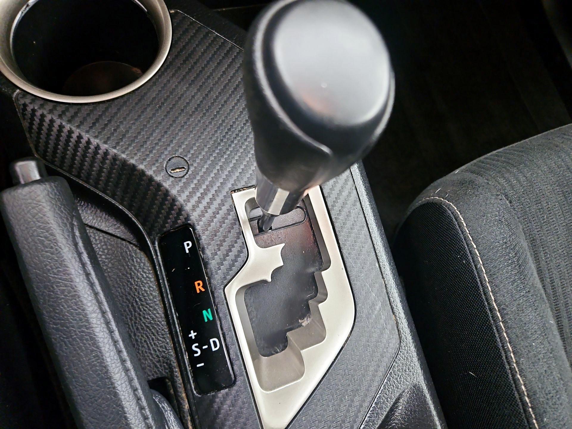 Thumbnail: 2015 Toyota RAV4 - 17