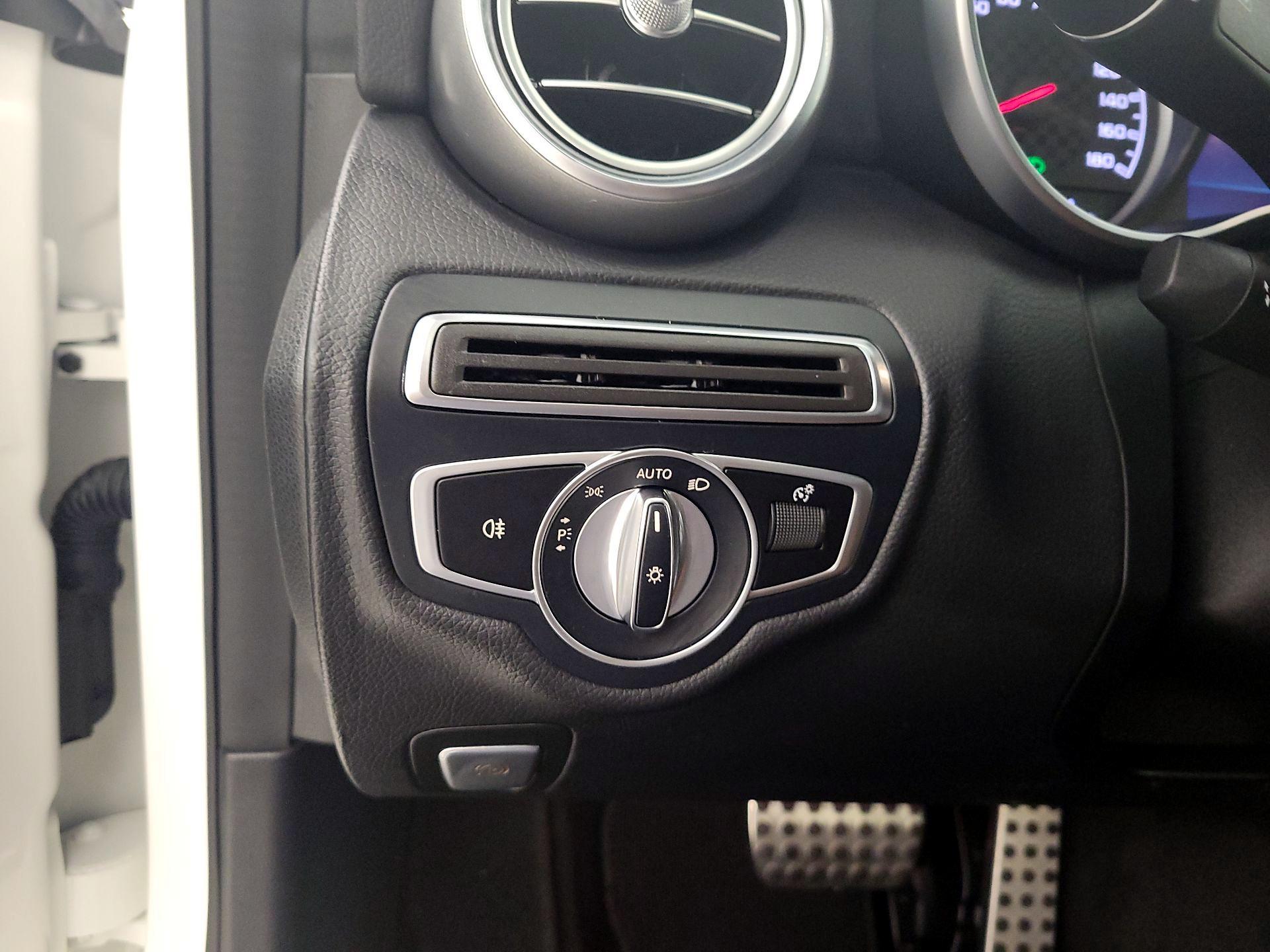 Thumbnail: 2019 Mercedes-Benz C-Class - 13