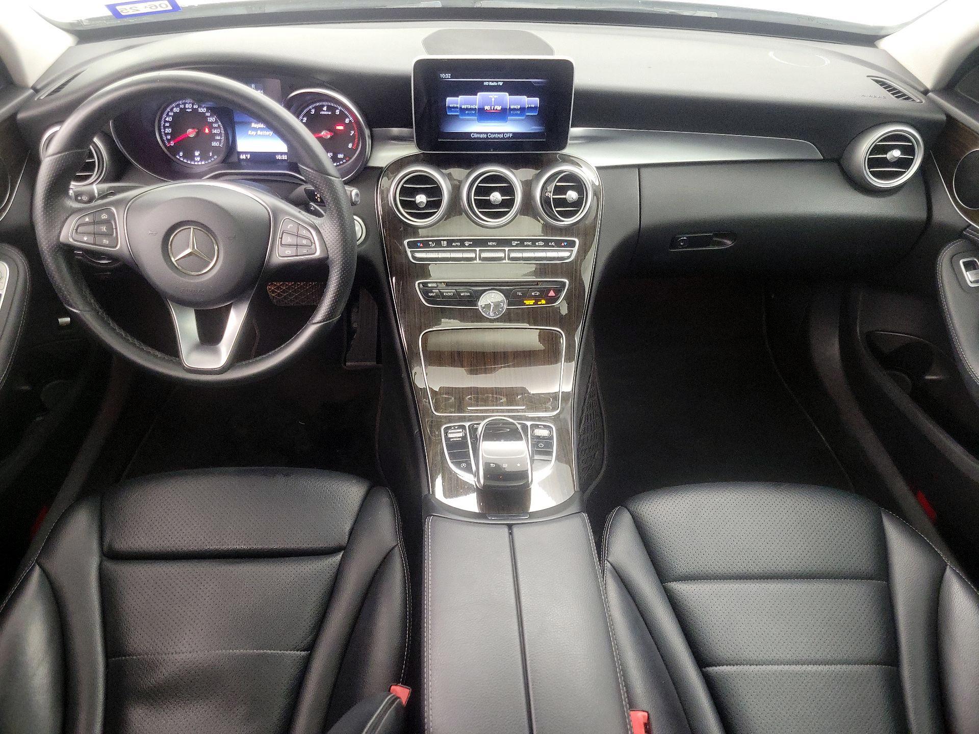 Thumbnail: 2016 Mercedes-Benz C-Class - 9