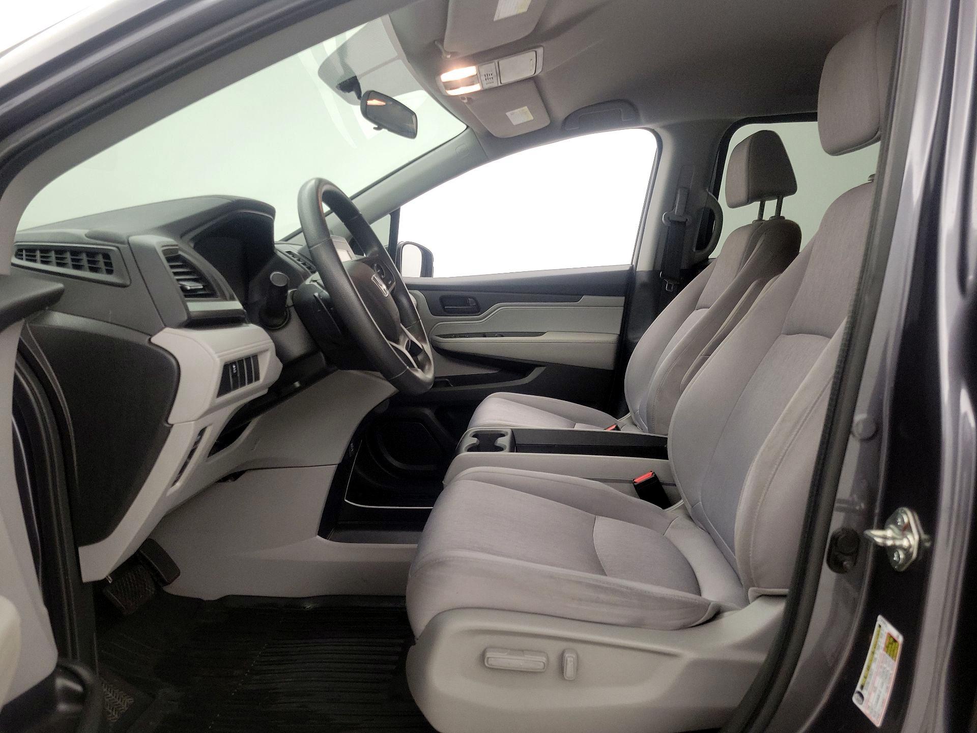 Thumbnail: 2018 Honda Odyssey - 11