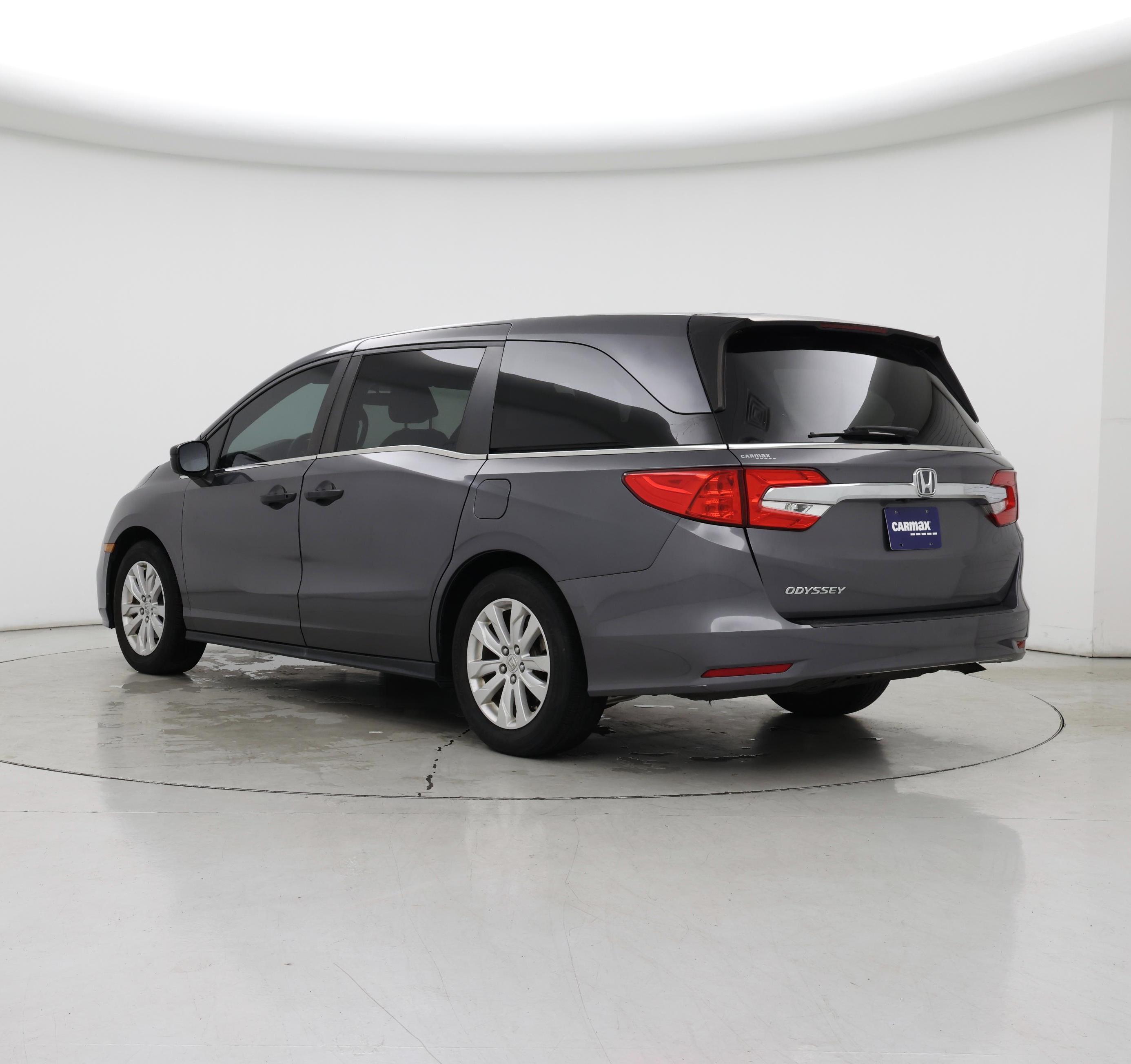 Thumbnail: 2018 Honda Odyssey - 2