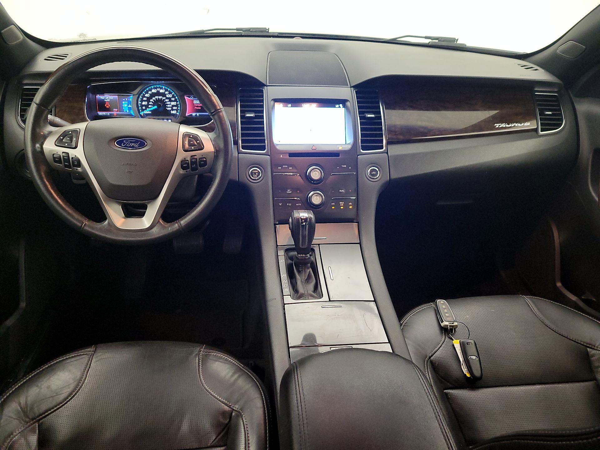 Thumbnail: 2016 Ford Taurus - 9