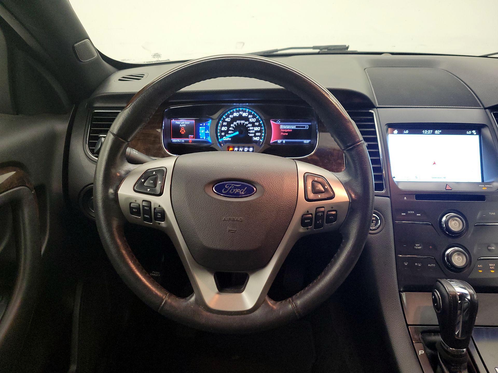 Thumbnail: 2016 Ford Taurus - 10