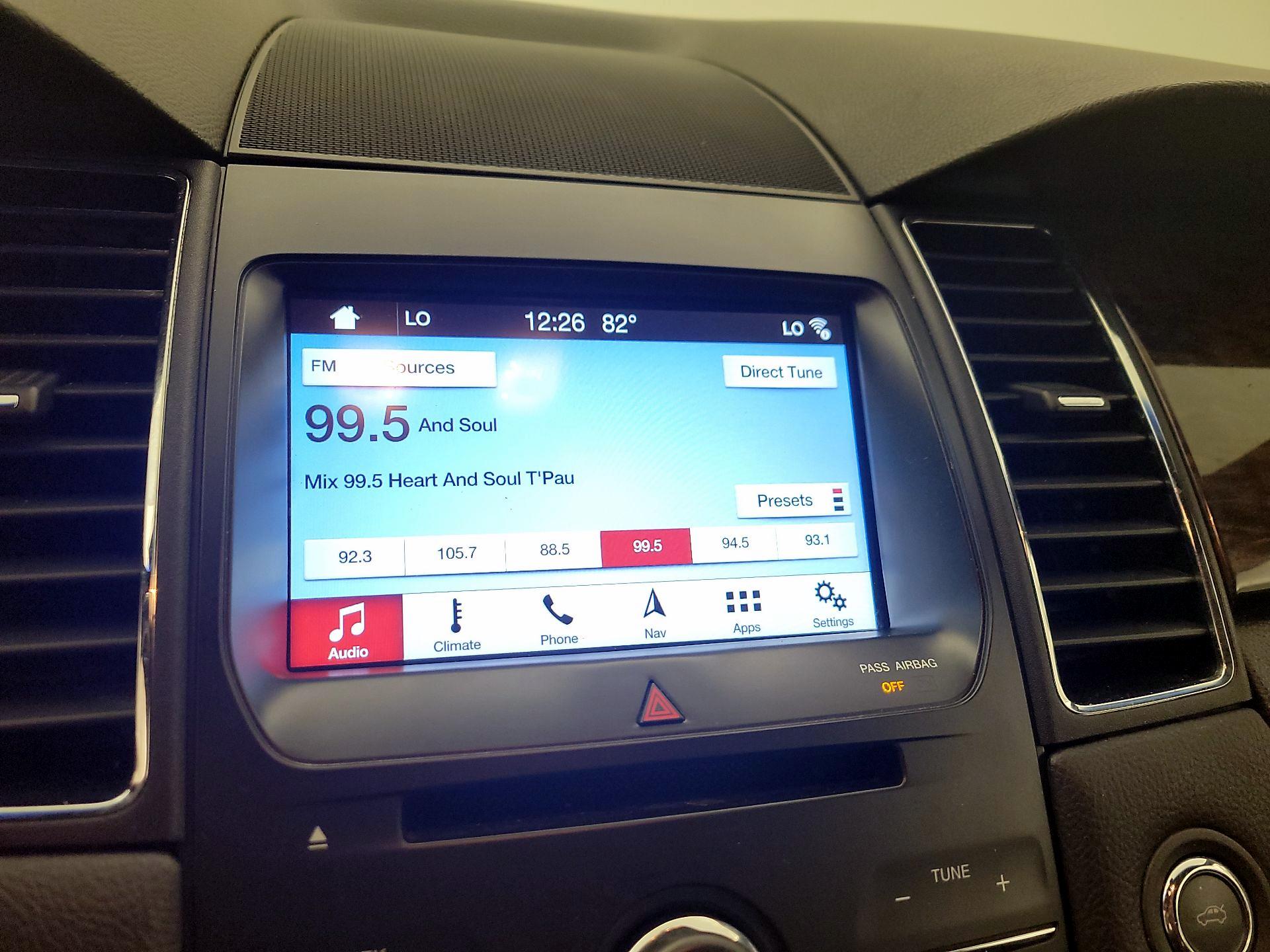Thumbnail: 2016 Ford Taurus - 16