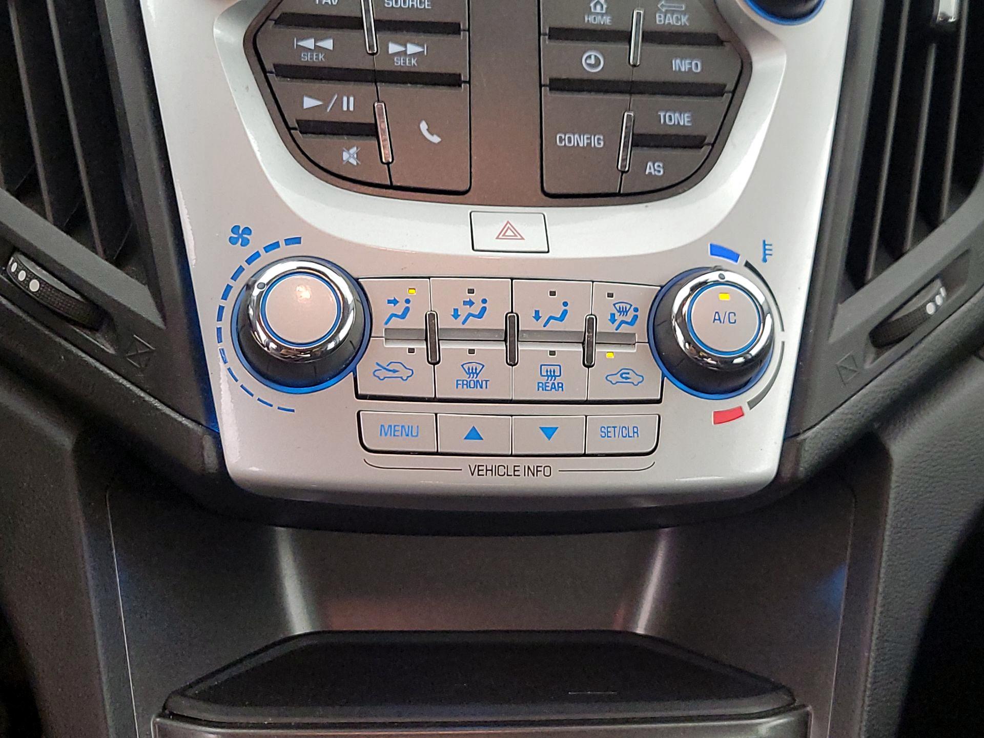 Thumbnail: 2016 Chevrolet Equinox - 15