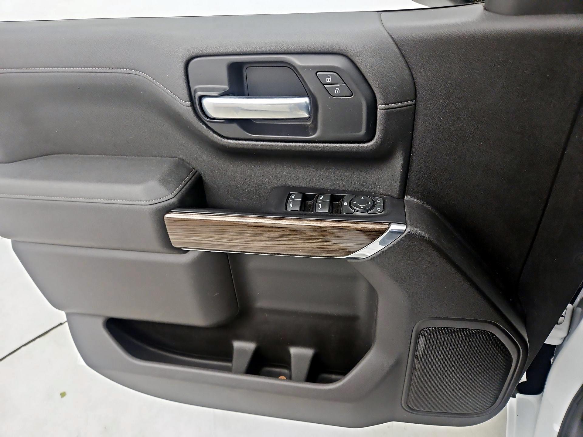 Thumbnail: 2020 Chevrolet Silverado 1500 - 12