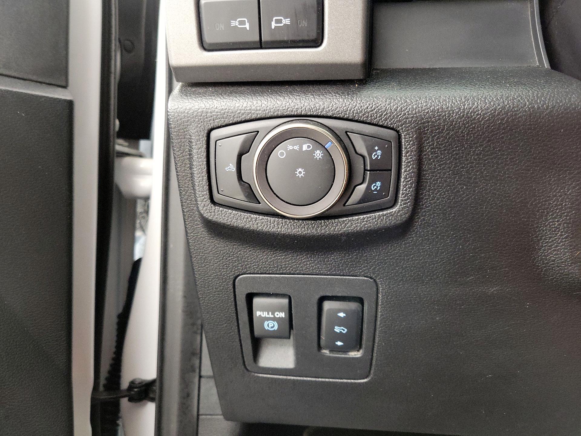Thumbnail: 2019 Ford F-150 - 13