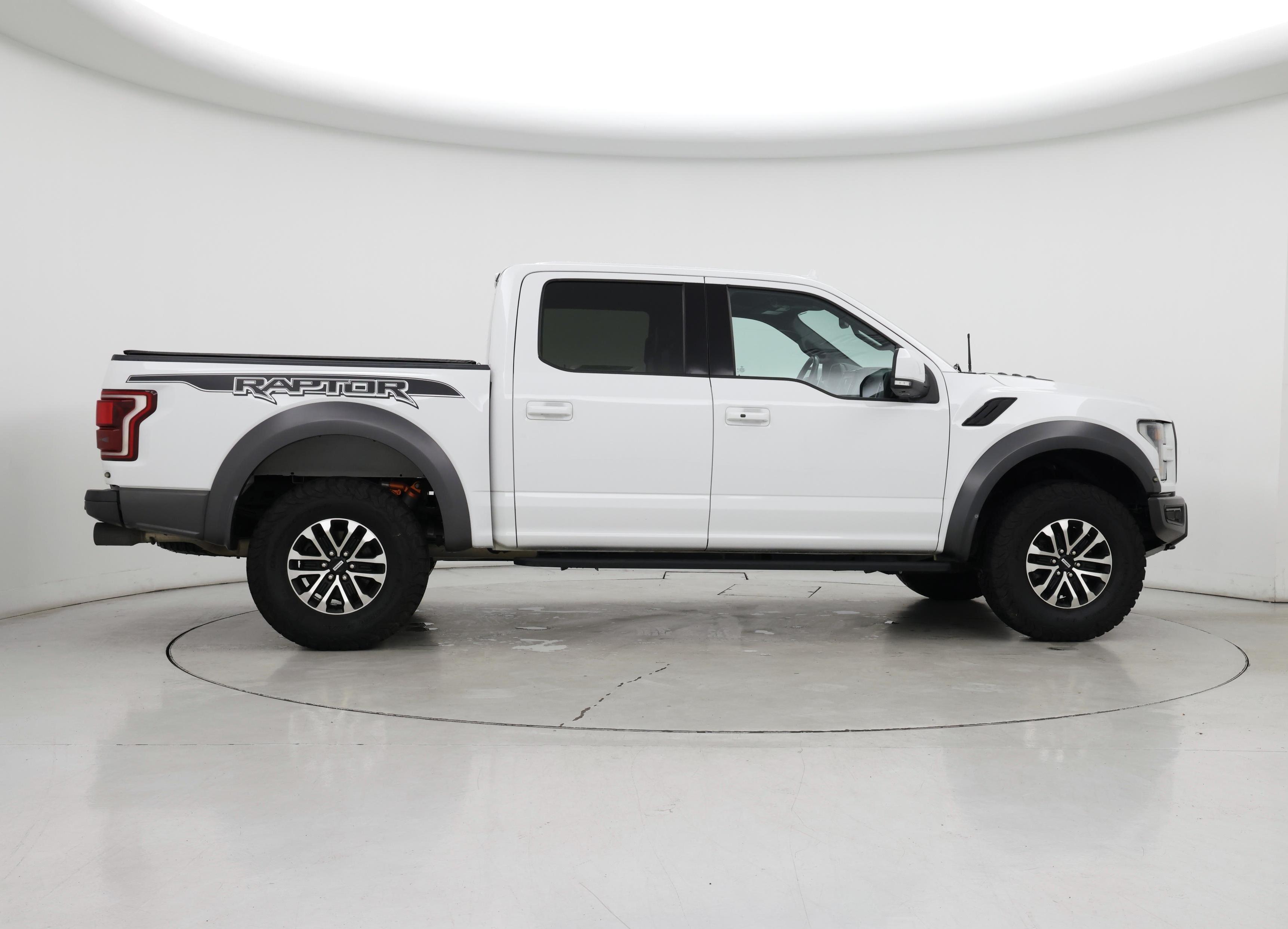 Thumbnail: 2019 Ford F-150 - 7