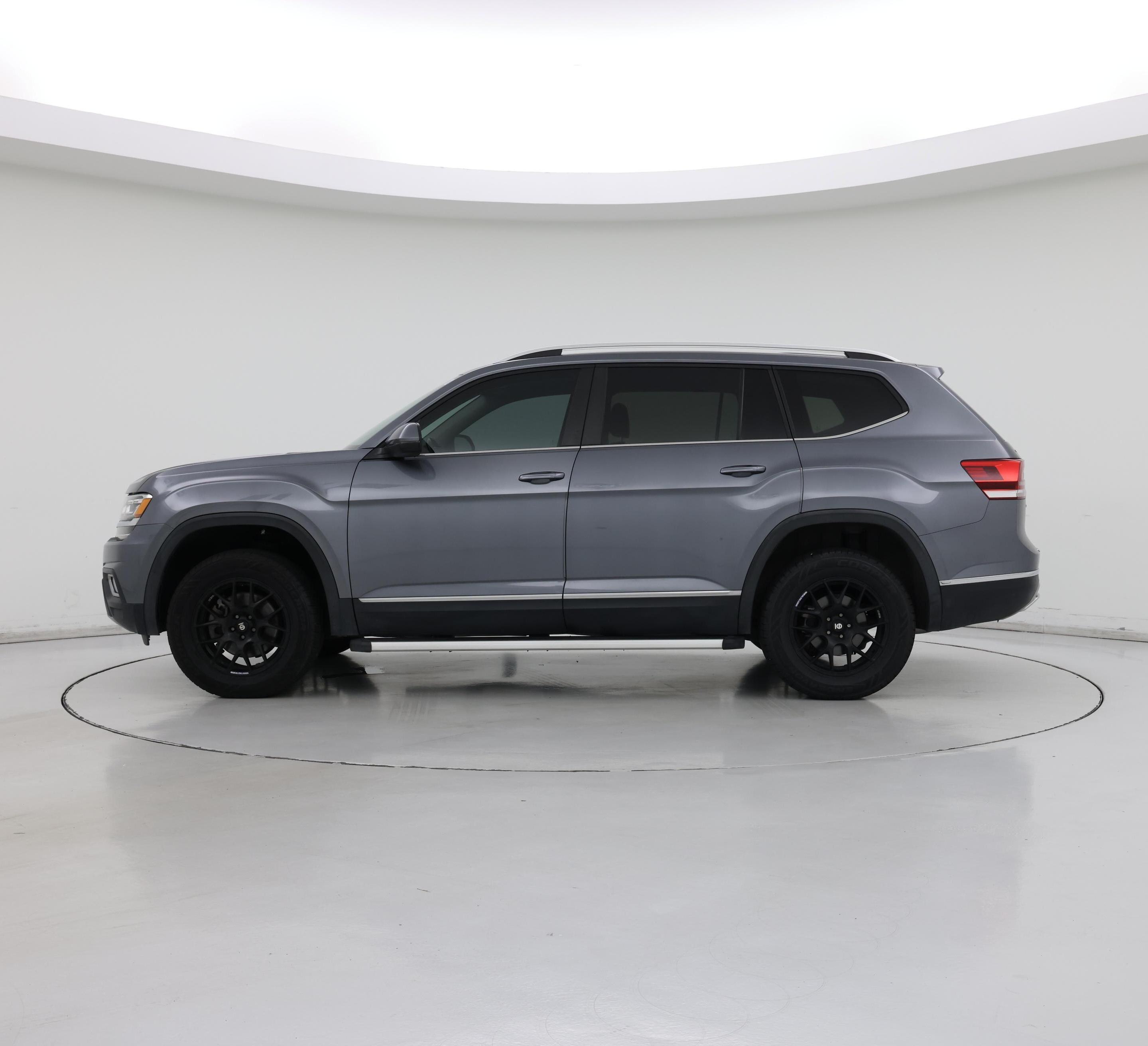 Thumbnail: 2019 Volkswagen Atlas - 3