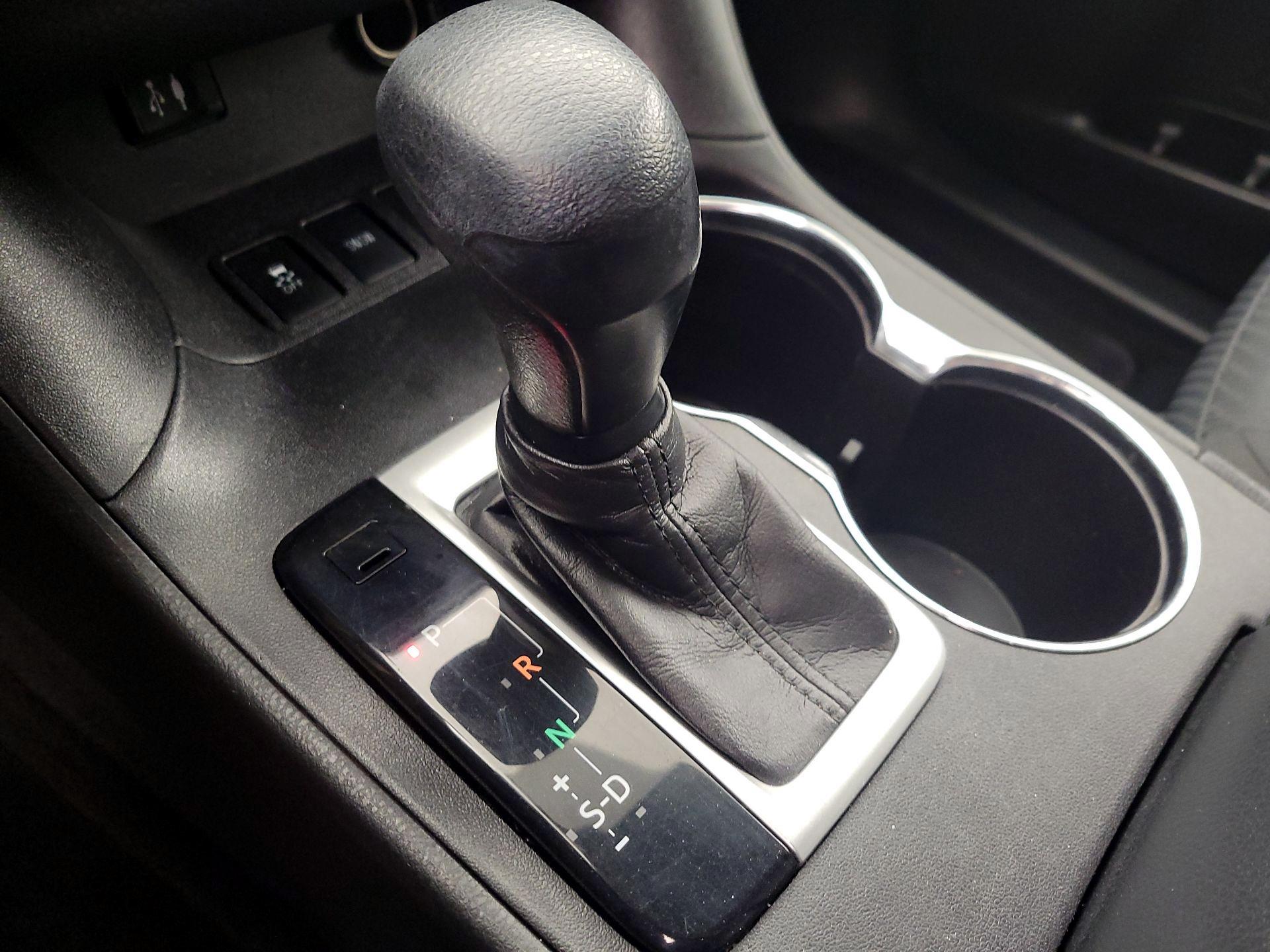 Thumbnail: 2016 Toyota Highlander - 17