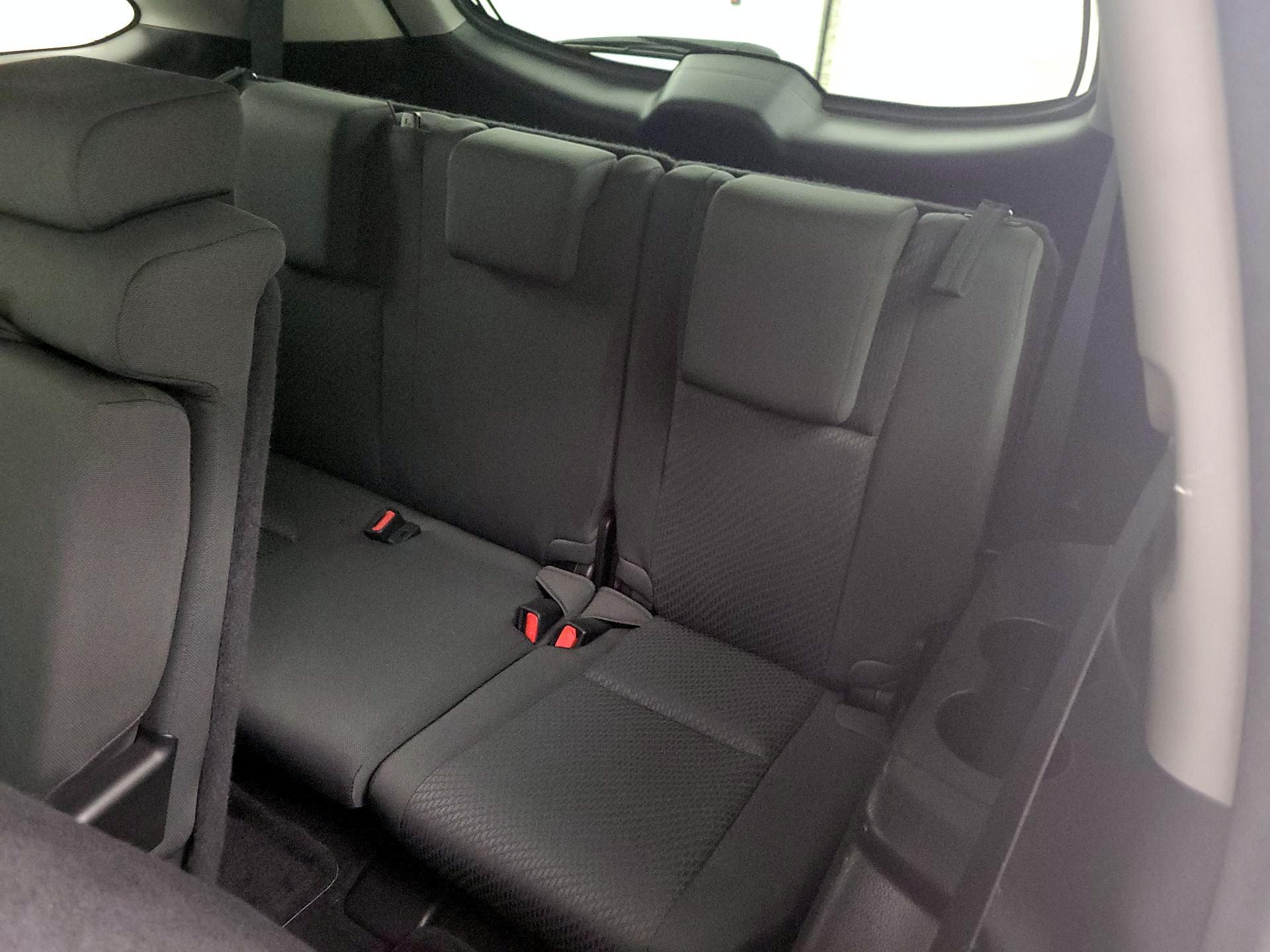 Thumbnail: 2016 Toyota Highlander - 20