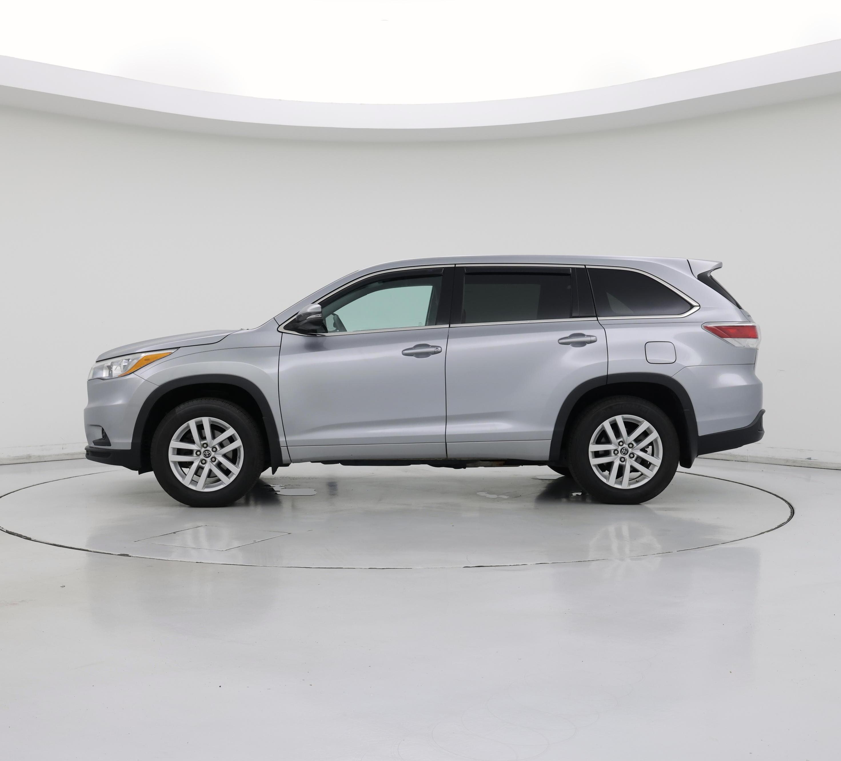 Thumbnail: 2016 Toyota Highlander - 3