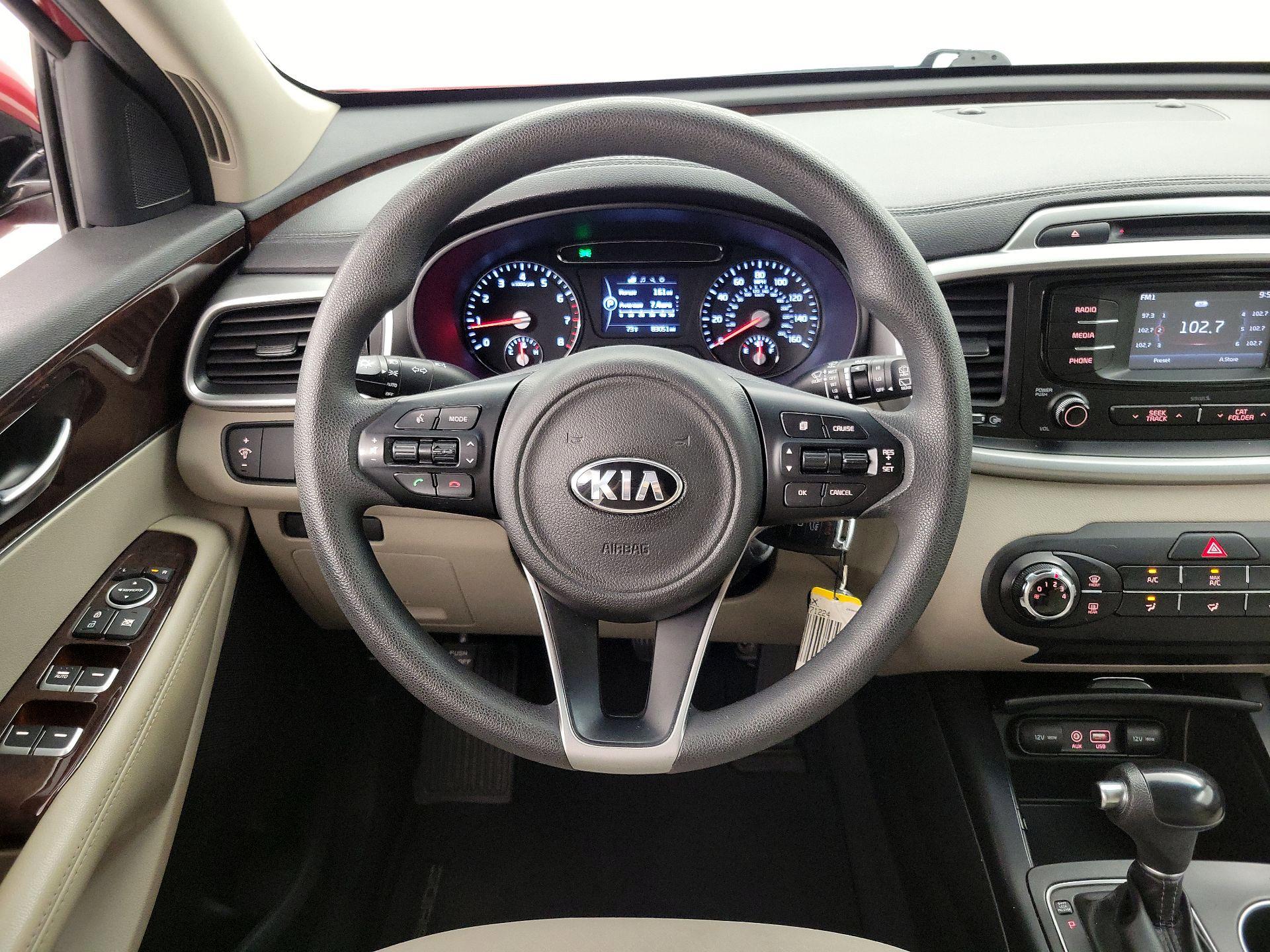 Thumbnail: 2017 Kia Sorento - 10