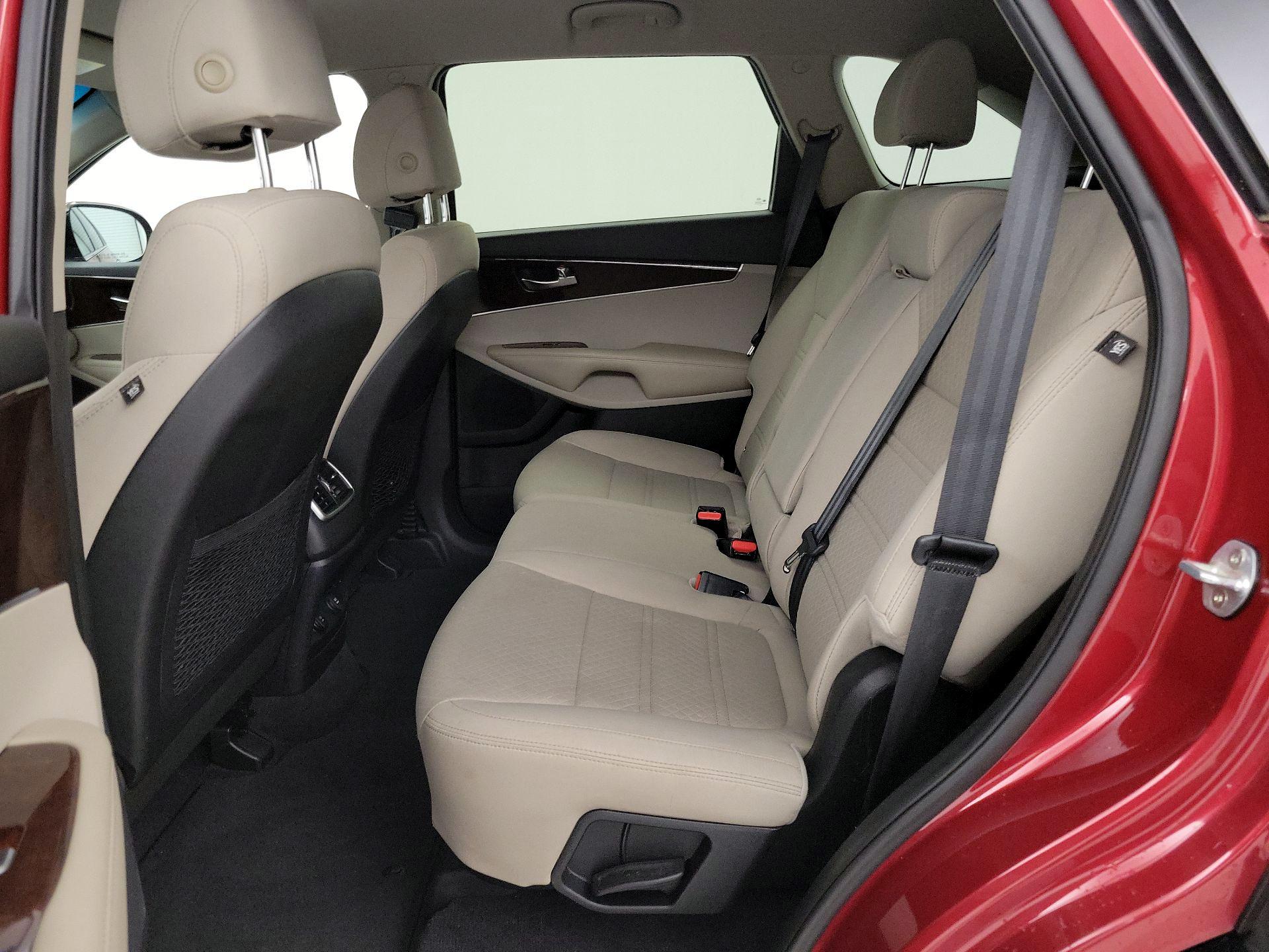 Thumbnail: 2017 Kia Sorento - 19