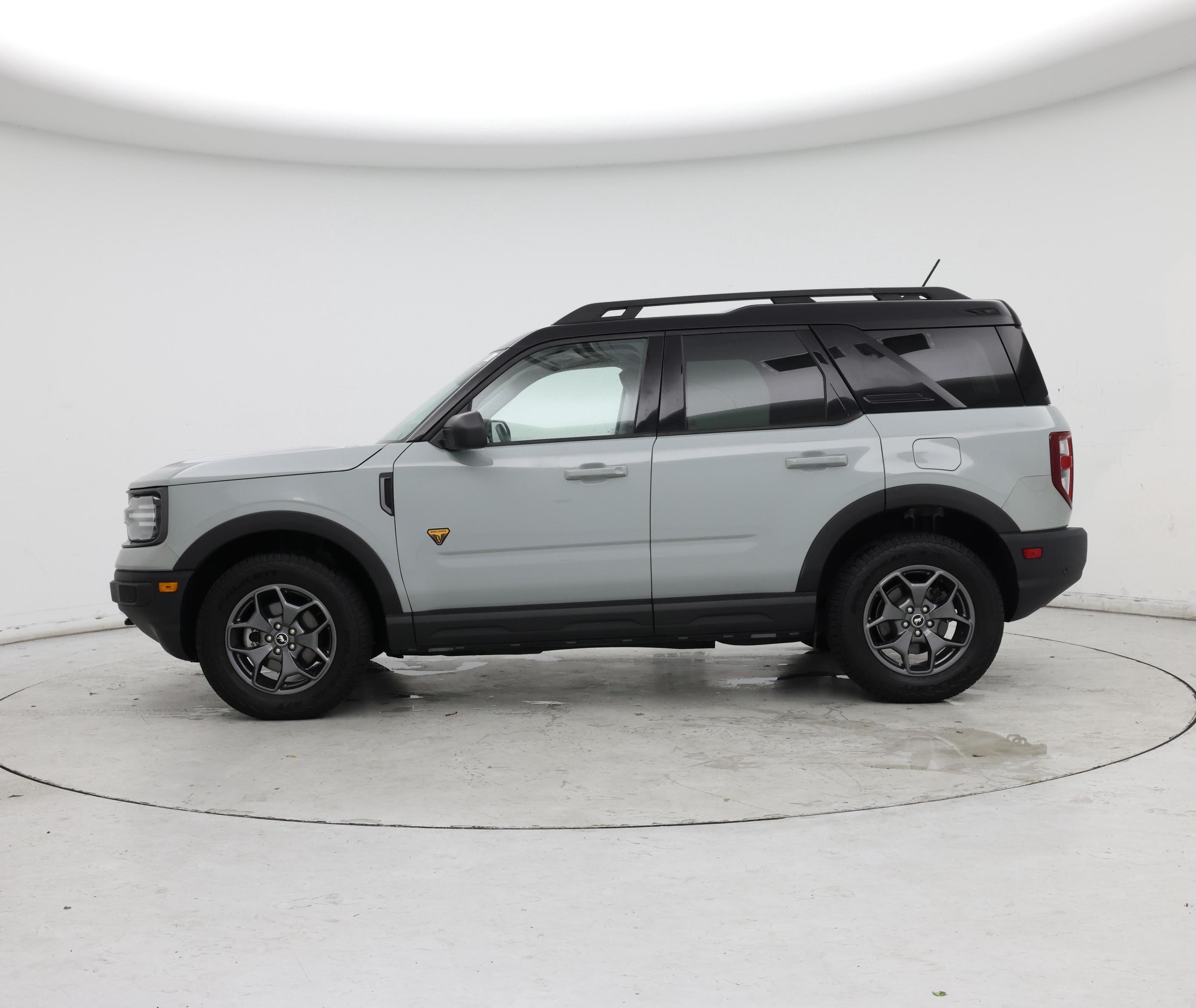 Thumbnail: 2021 Ford Bronco Sport - 3