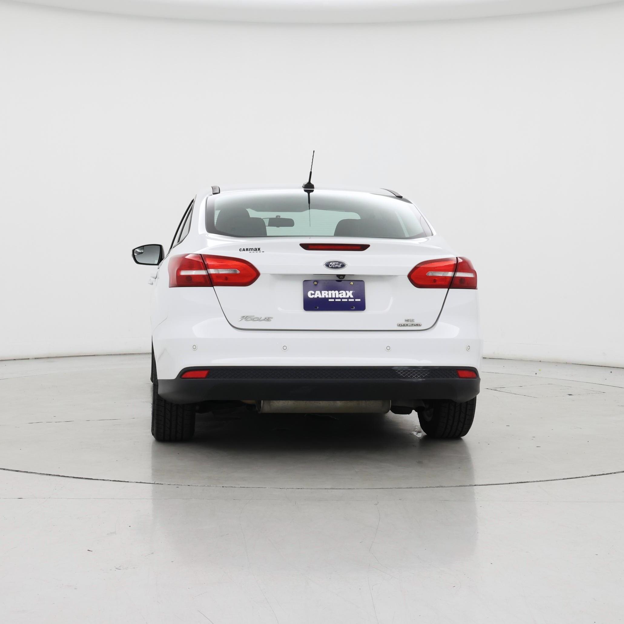 Thumbnail: 2015 Ford Focus - 6