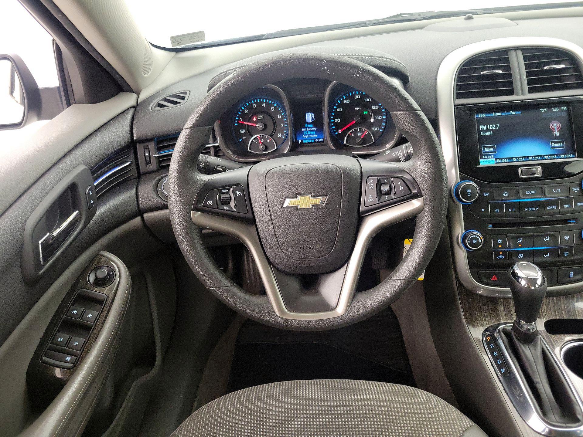 Thumbnail: 2016 Chevrolet Malibu - 10