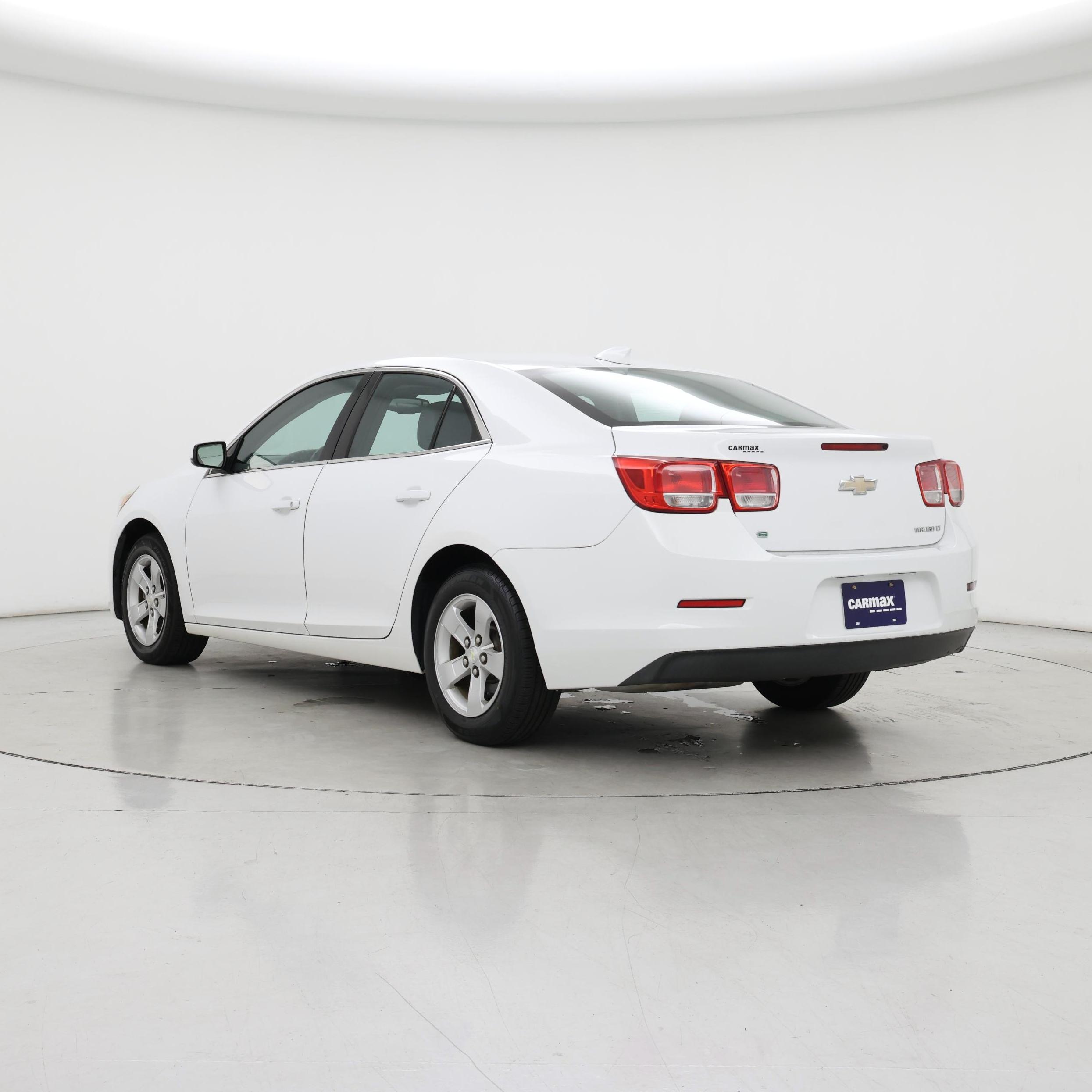 Thumbnail: 2016 Chevrolet Malibu - 2